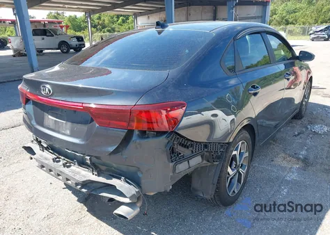 2021 Kia Forte Lxs z USA, uszkodzony, nr VIN 3KPF24AD6ME265211